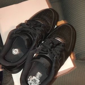 Black Nike Air Force 1’s